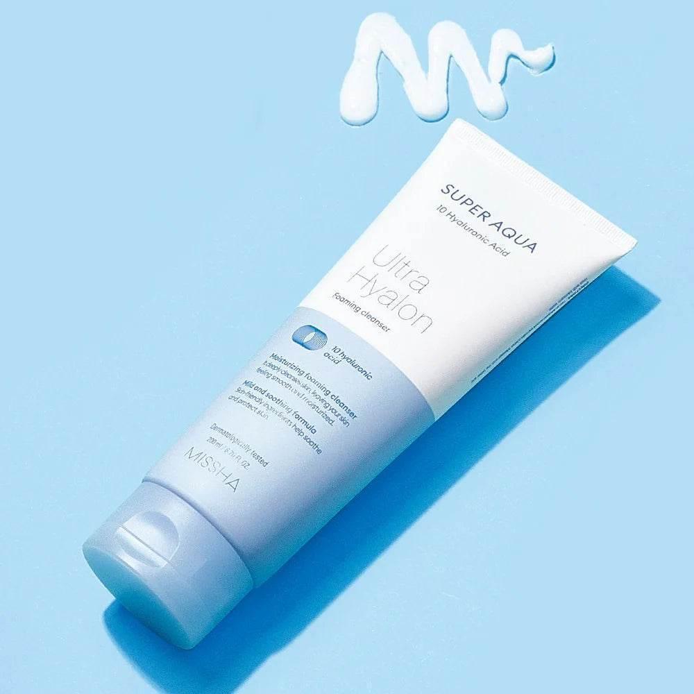 SUPER AQUA ULTRA HYALON FOAMING CLEANSER